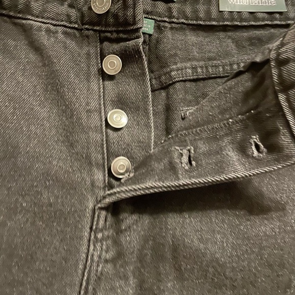 Bermuda button fly jean shorts - Picture 13 of 16